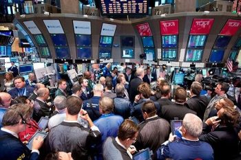 بازار اوراق با رشد قیمت نفت و نگرانی از بازگشت تورم تحت فشار قرار گرفت