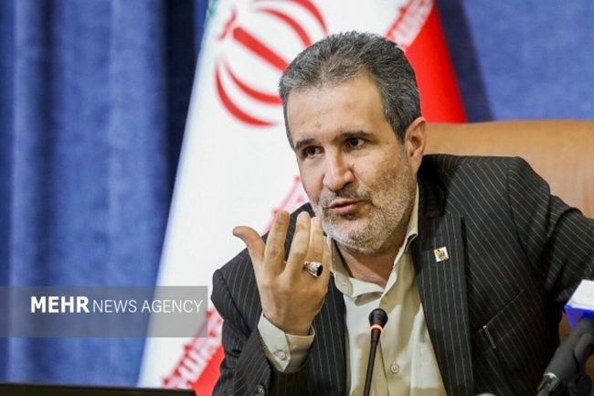 افزایش ناگهانی قیمت برق صنایع، روند تولید را با مشکل مواجه می‌کند