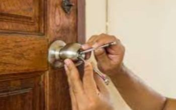 چطور درب ضد سرقت را بدون آسیب باز کنیم؟