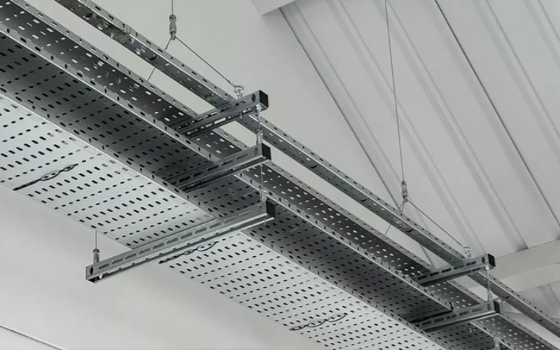 سینی کابل گالوانیزه سرد یا گرم؟ کدام یک برای پروژه شما ضروری است؟